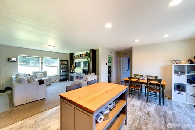 $420,000 | 371 East Mayer Street, Coupeville, WA 98239