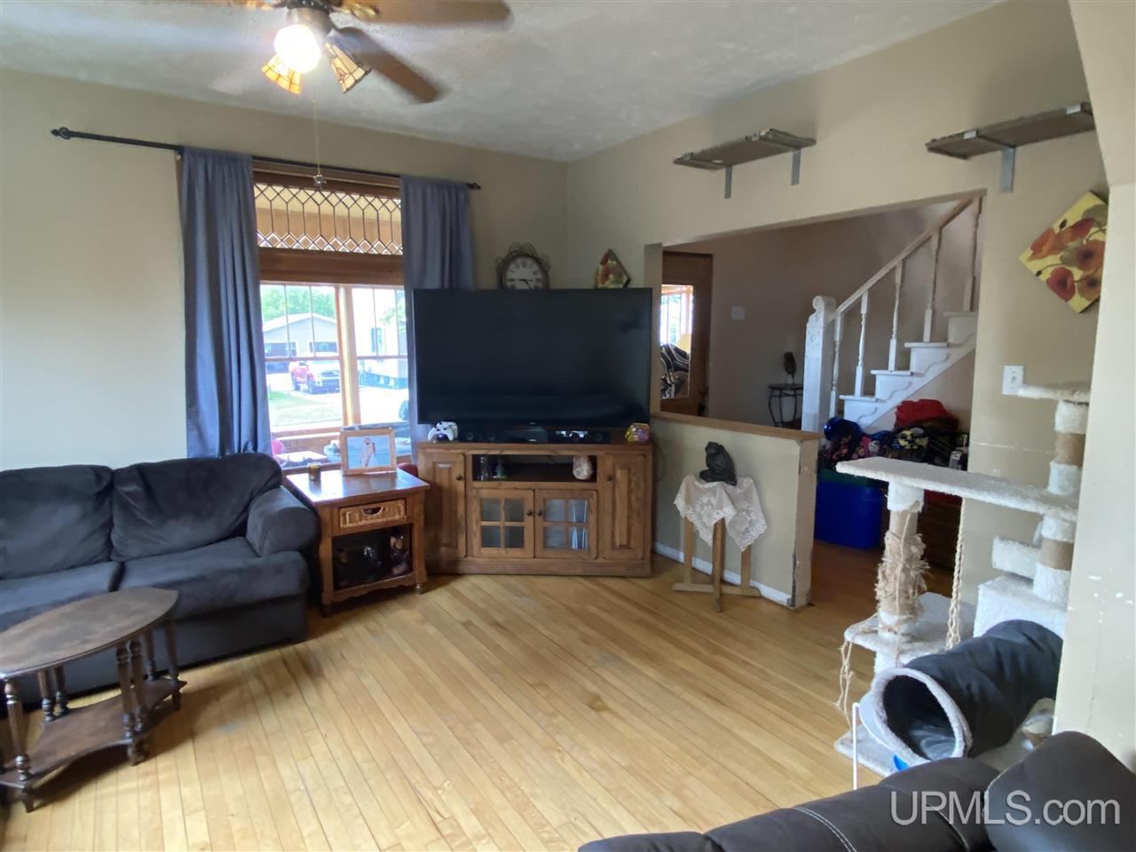 325 West Ridge Street Ishpeming, MI 49849 - Photo 11 of 57