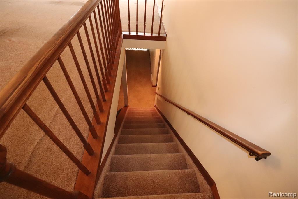 2019 Rendall Drive Jackson, MI 49201 - Photo 12 of 23
