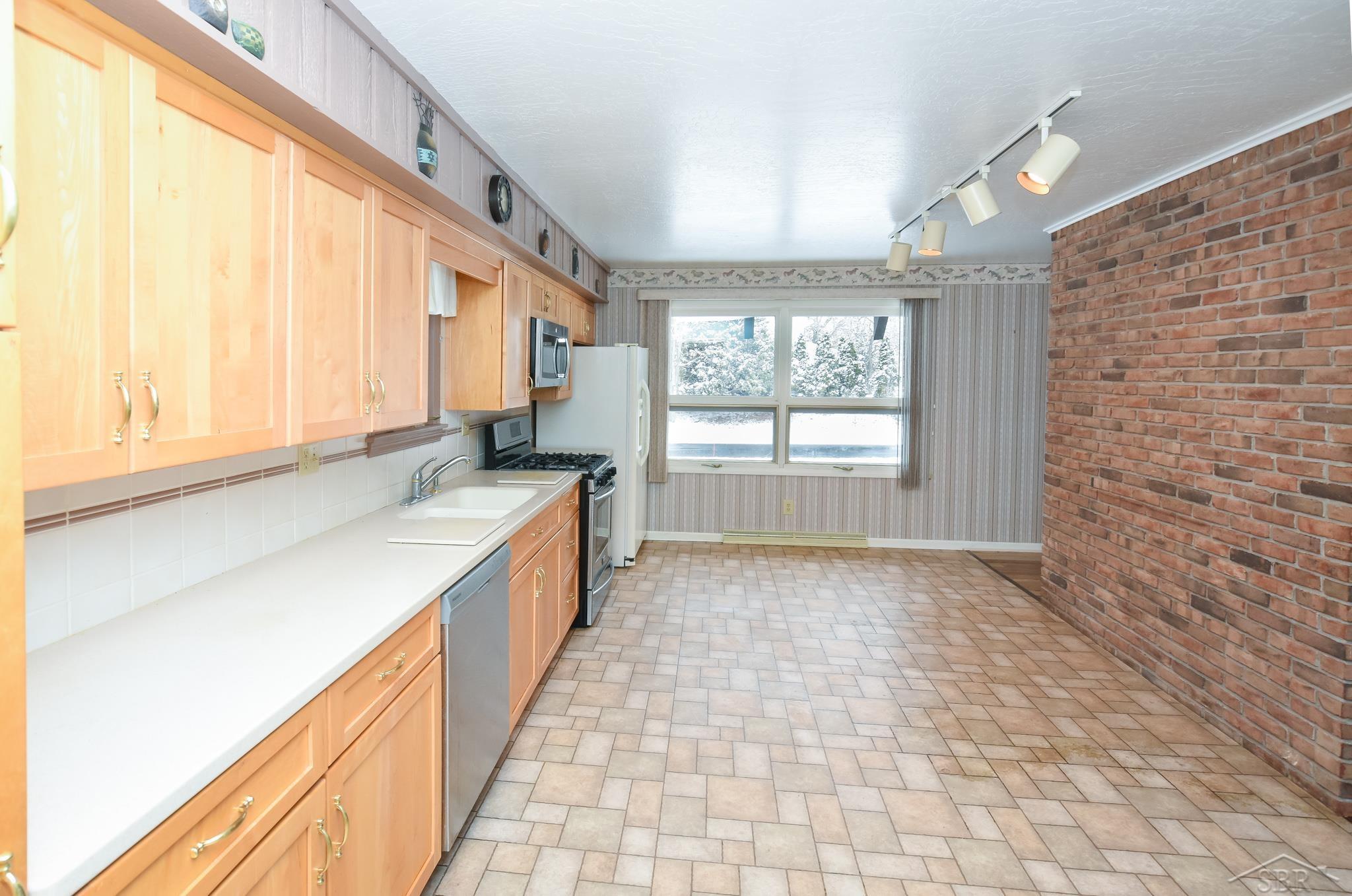 2815 North Orr Road Hemlock, MI 48626 - Photo 14 of 39 50096143-13.JPG