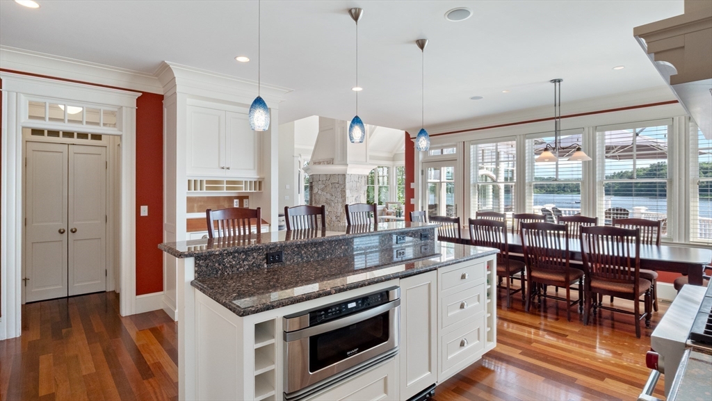435 Main Street Amesbury, MA 01913 - Photo 15 of 42