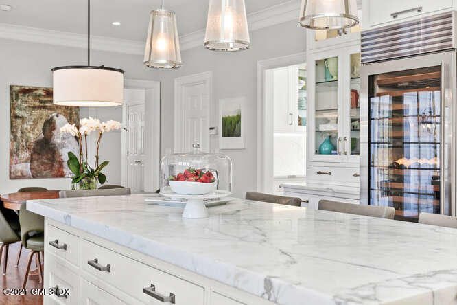 7 Desiree Drive Greenwich, CT 06830 - Photo 14 of 39