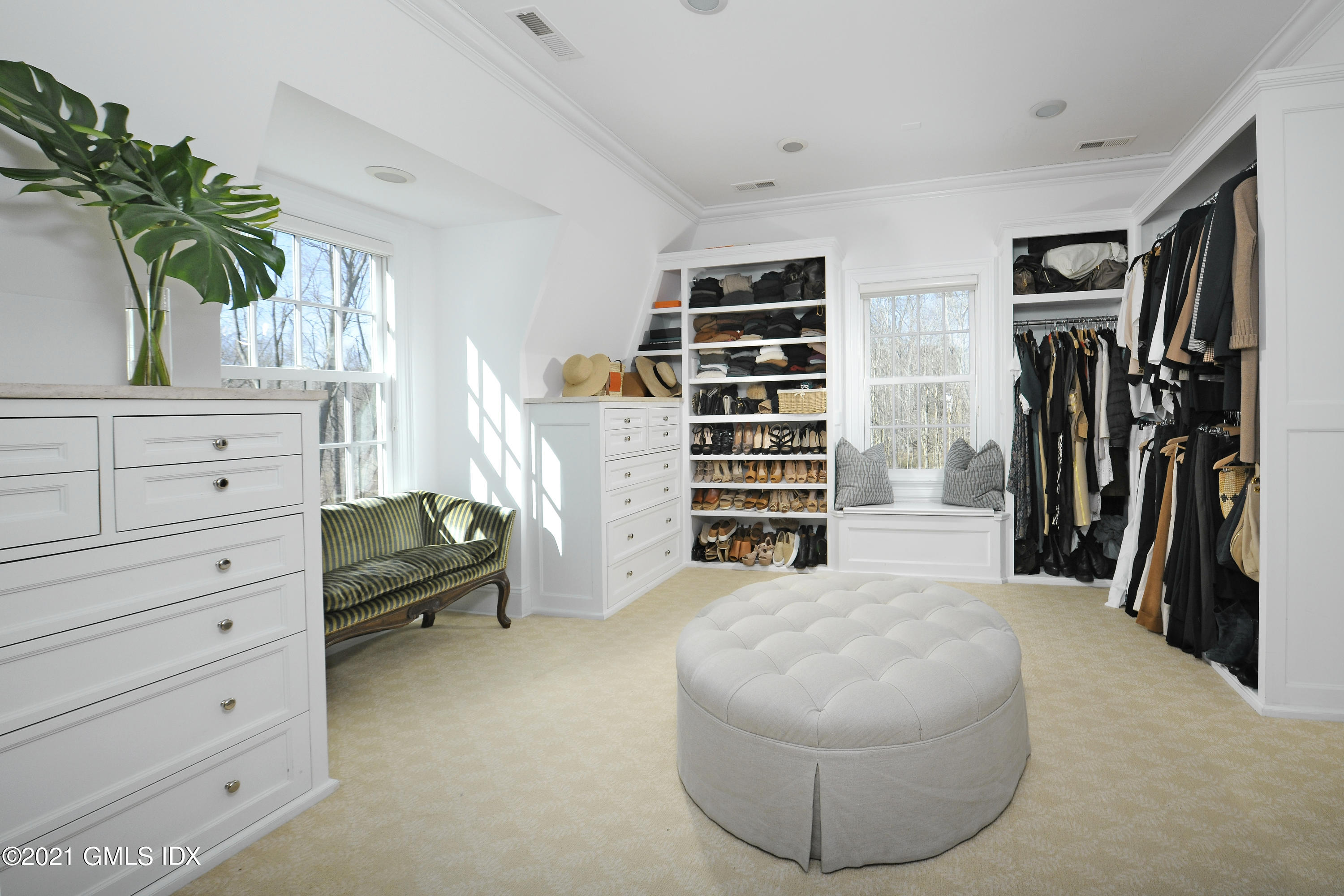 7 Desiree Drive Greenwich, CT 06830 - Photo 21 of 39 a living room with furniture and a potted plant
