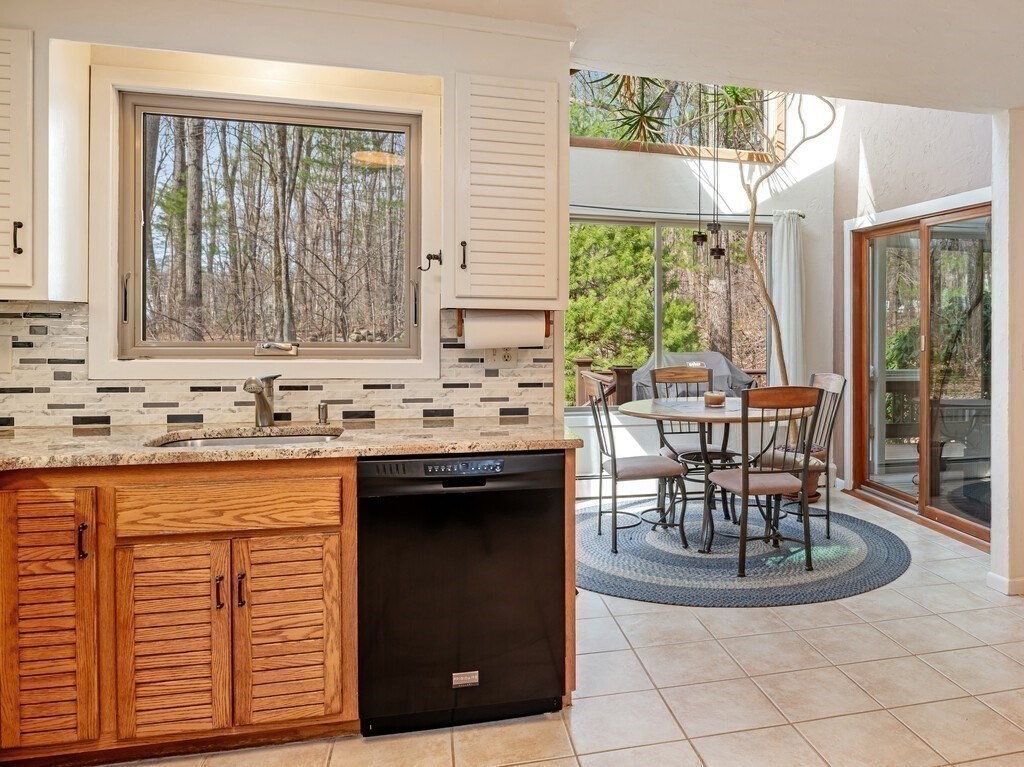 56 Teresa Road Hopkinton, MA 01748 - Photo 12 of 34 Gallery Image 12