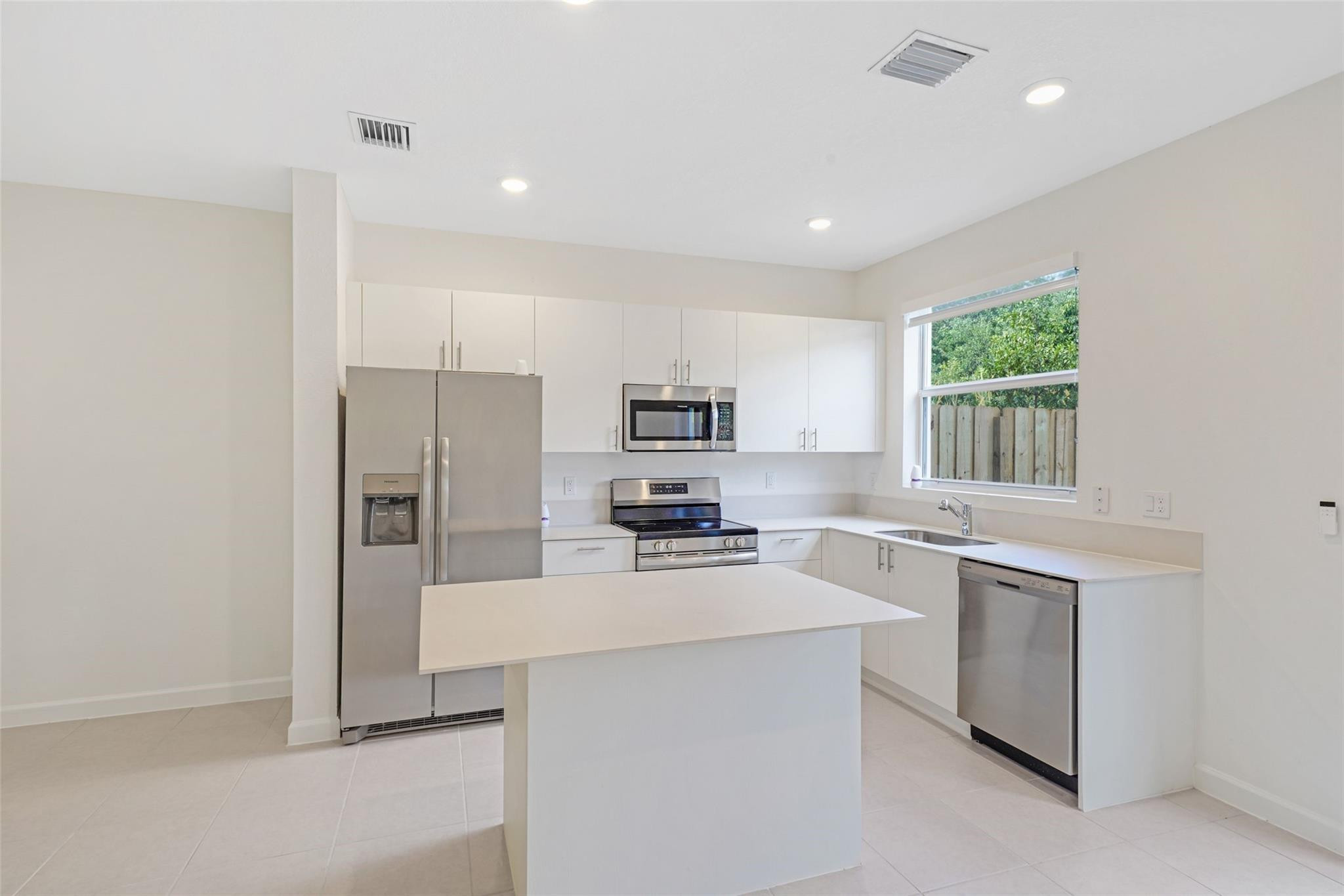 17845 Southwest 356th Street Homestead, FL 33034 - Photo 3 of 43 Photo 3