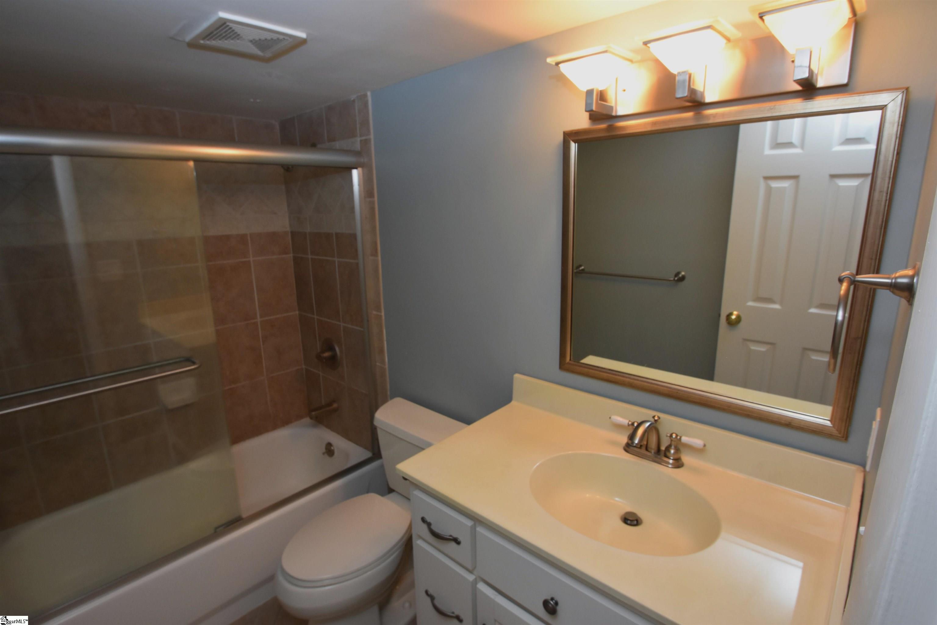 925 Cleveland Street, Unit 23 Greenville, SC 29601 - Photo 12 of 27