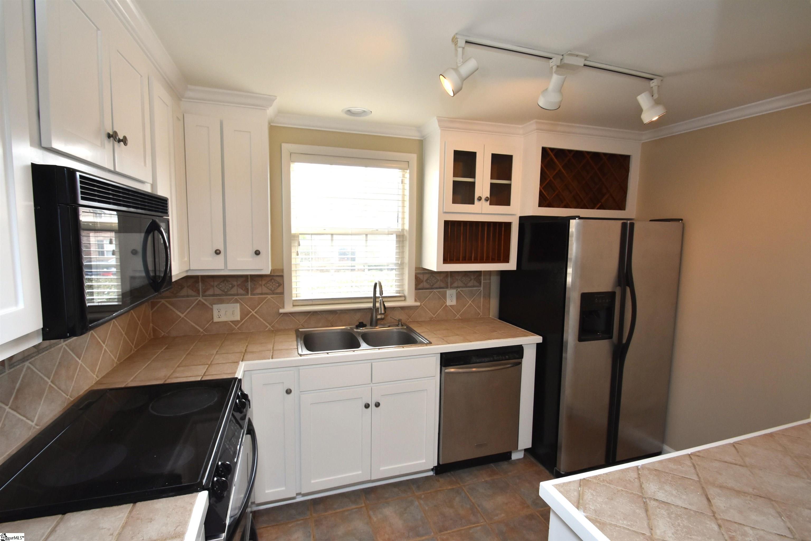 925 Cleveland Street, Unit 23 Greenville, SC 29601 - Photo 6 of 27
