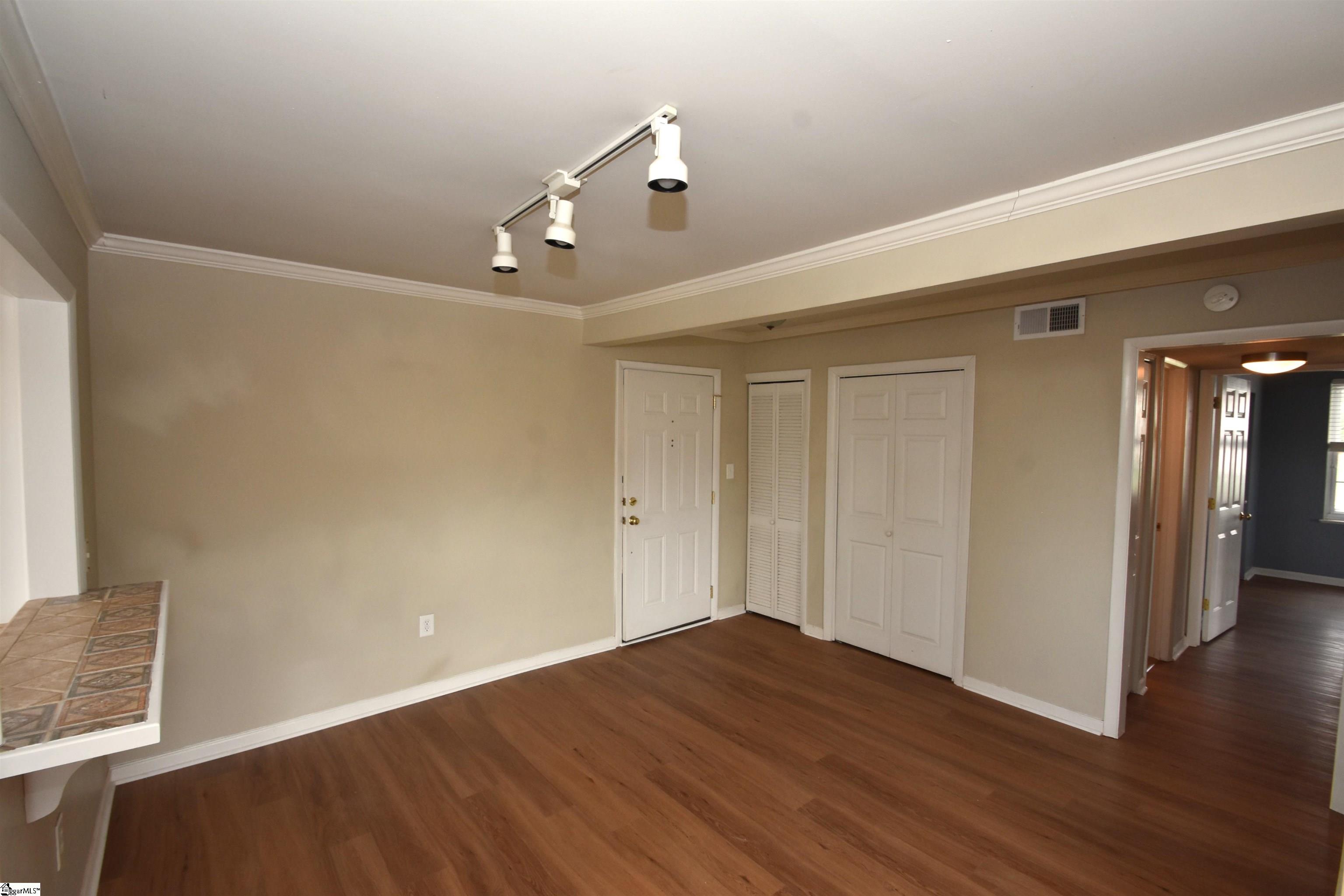 925 Cleveland Street, Unit 23 Greenville, SC 29601 - Photo 8 of 27