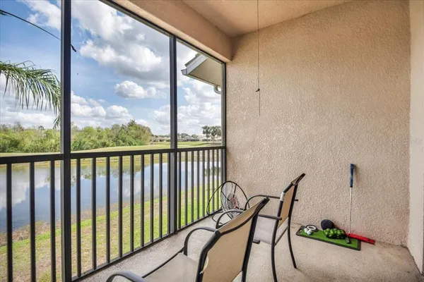 $215,000 | 1003 Fairwaycove Lane, Unit 205, Bradenton, FL 34212