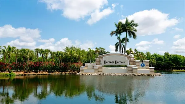 $215,000 | 1003 Fairwaycove Lane, Unit 205, Bradenton, FL 34212