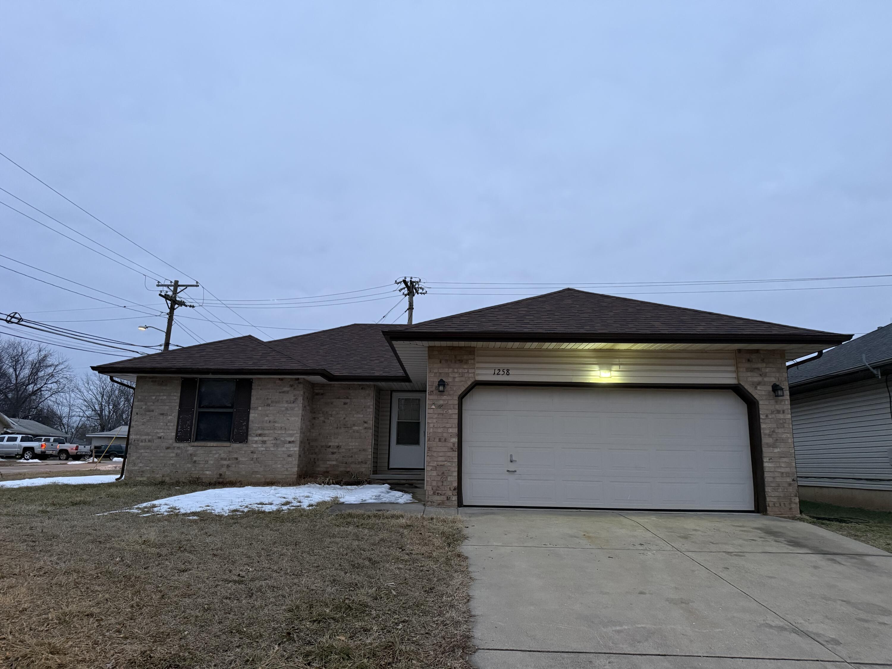 1258 North Colgate Avenue Springfield, MO 65802 - Photo 1 of 1 1258 N Colgate