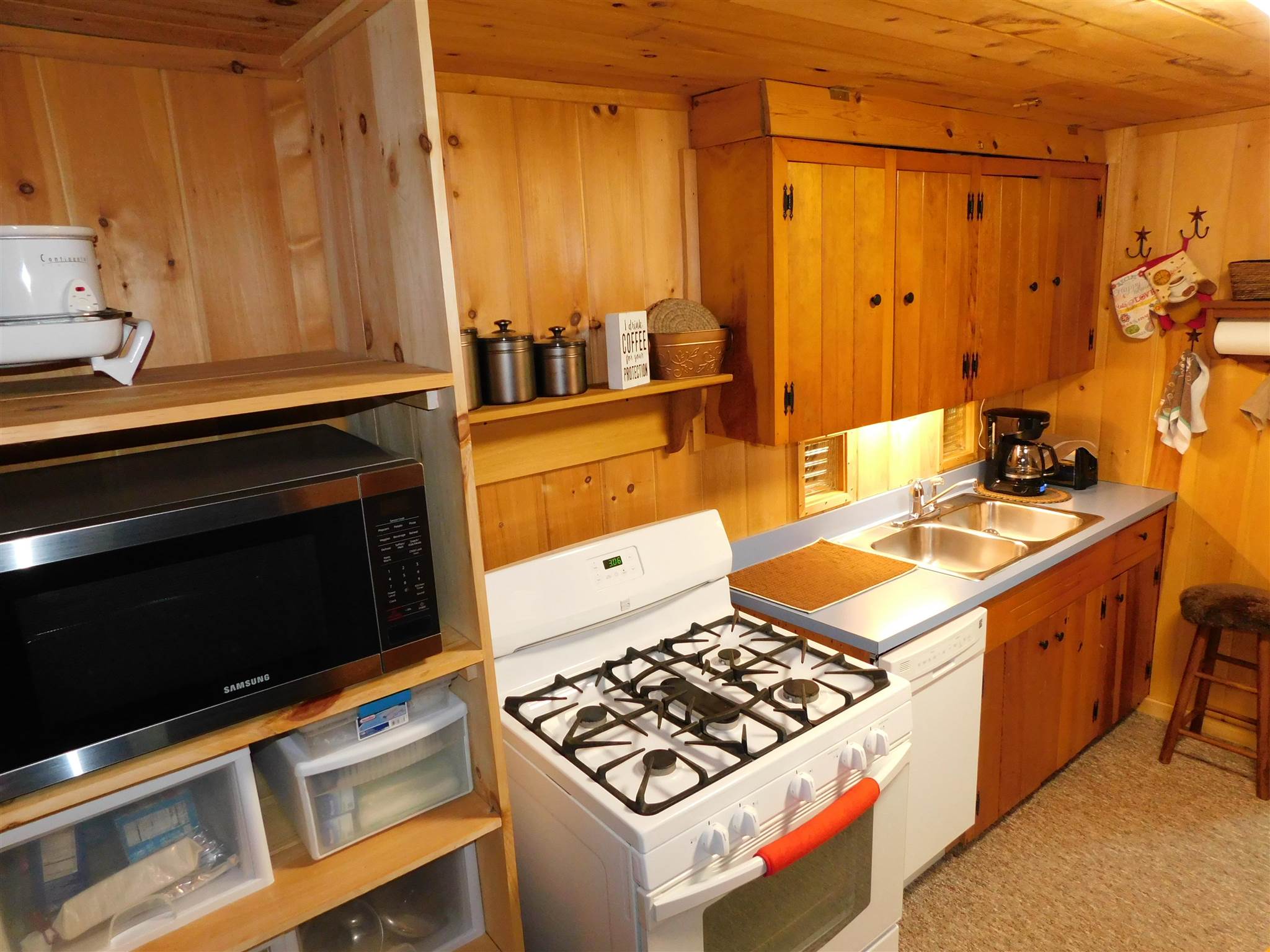 390 North Hill Road Westfield, VT 05874 - Photo 6 of 38