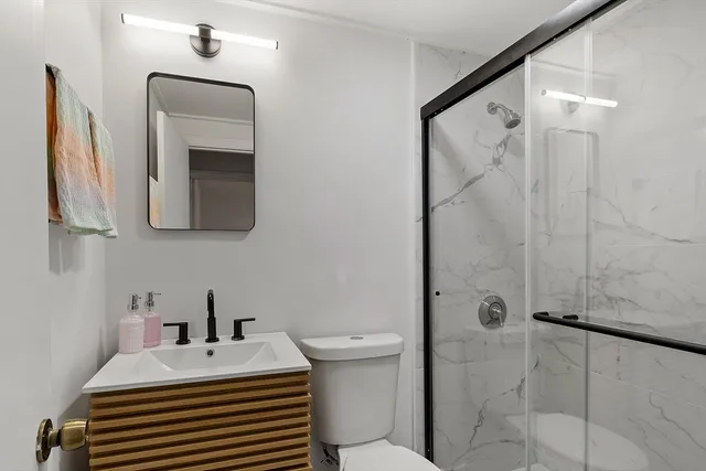 $3,400 | 44 Dana Street, Unit 2, Somerville, MA 02145