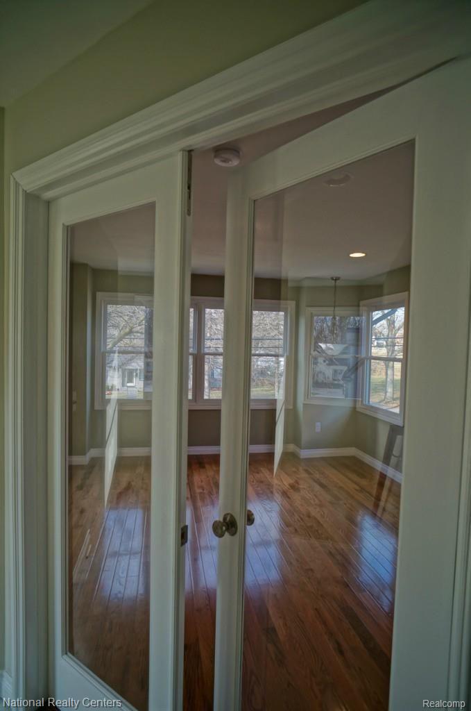 305 South Castell Avenue Rochester, MI 48307 - Photo 11 of 19 Study.jpg