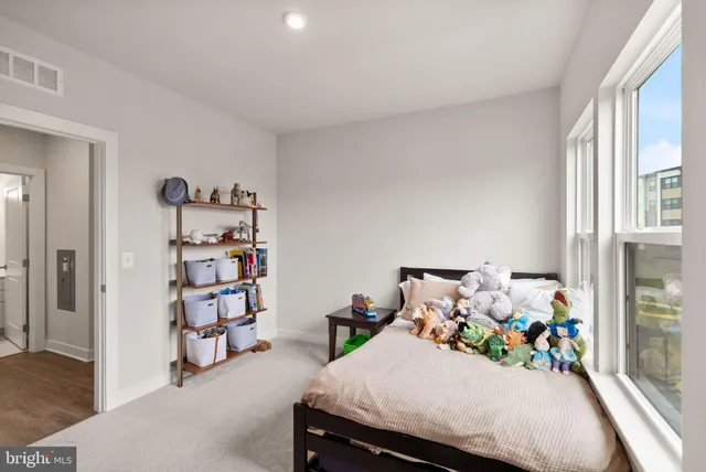 $520,000 | 46320 Mount Milstead Terrace, Unit 301, Sterling, VA 20164