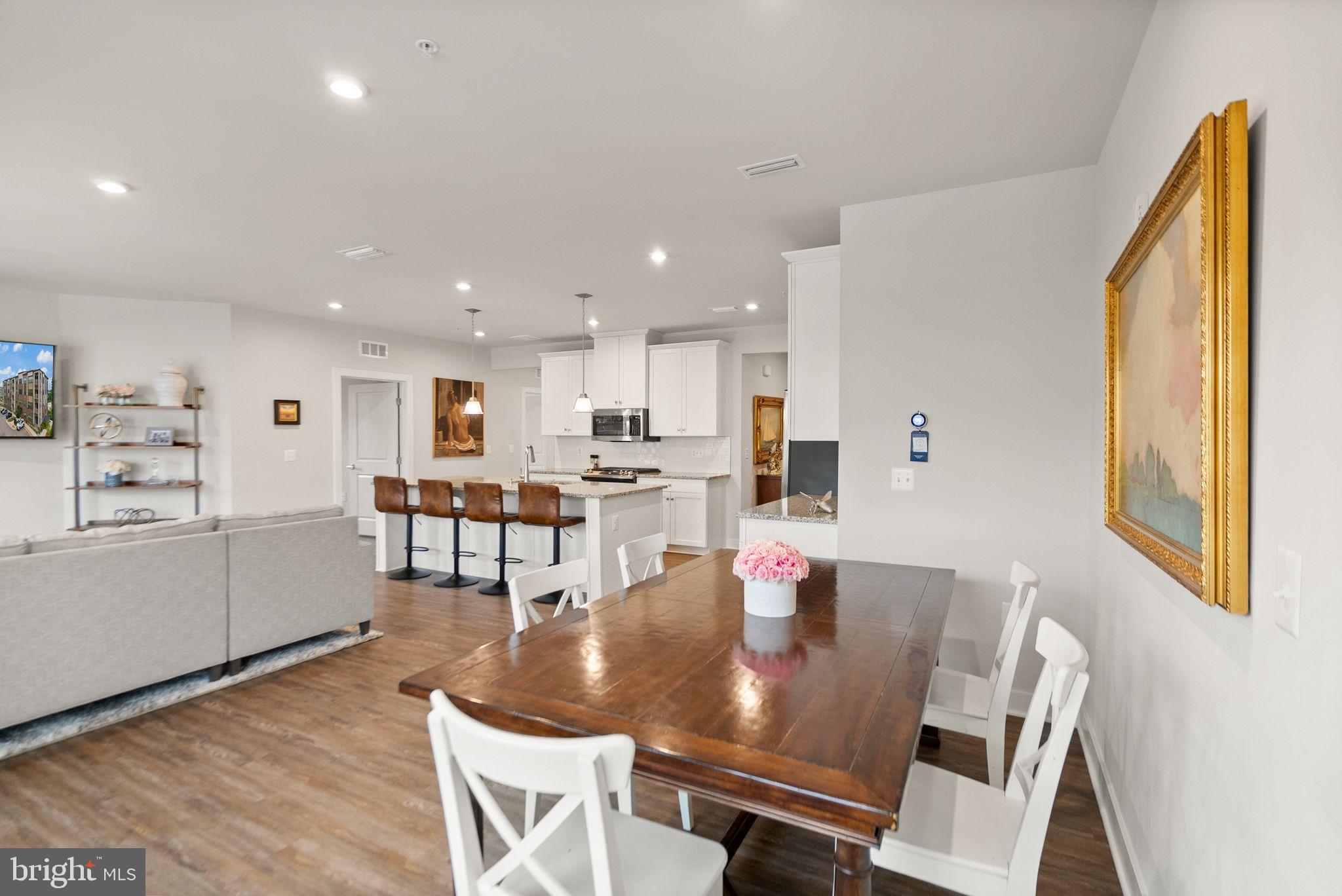 46320 Mount Milstead Terrace, Unit 301 Sterling, VA 20164 - Photo 4 of 24 Modern elegance in an inviting space.