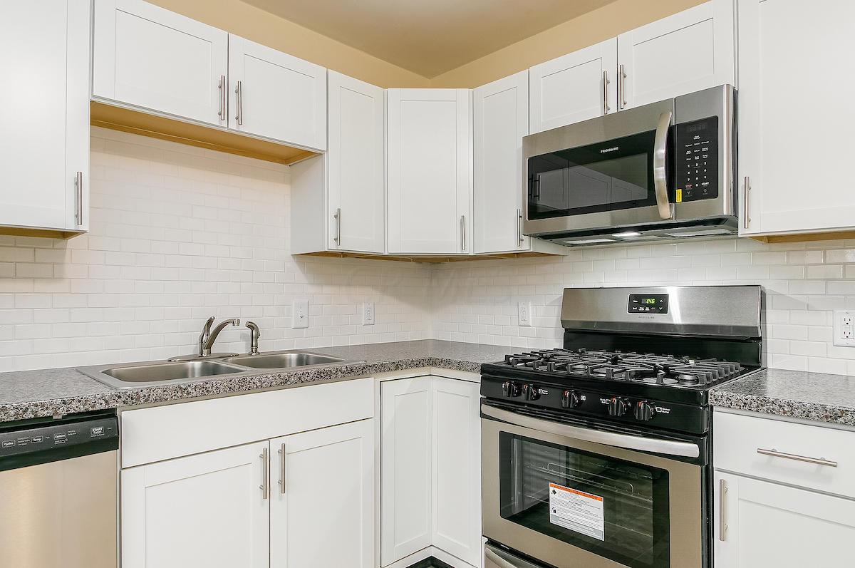 1593 Shady Lane Road Columbus, OH 43227 - Photo 10 of 35 Gallery Image 10