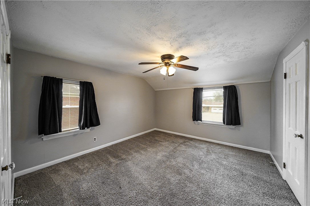 8604-8606 Biddulph Road Brooklyn, OH 44144 - Photo 17 of 29 Bedroom 1