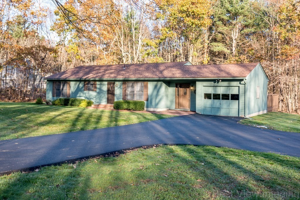 217 Podunk Road Sturbridge, MA 01566 - Photo 2 of 33