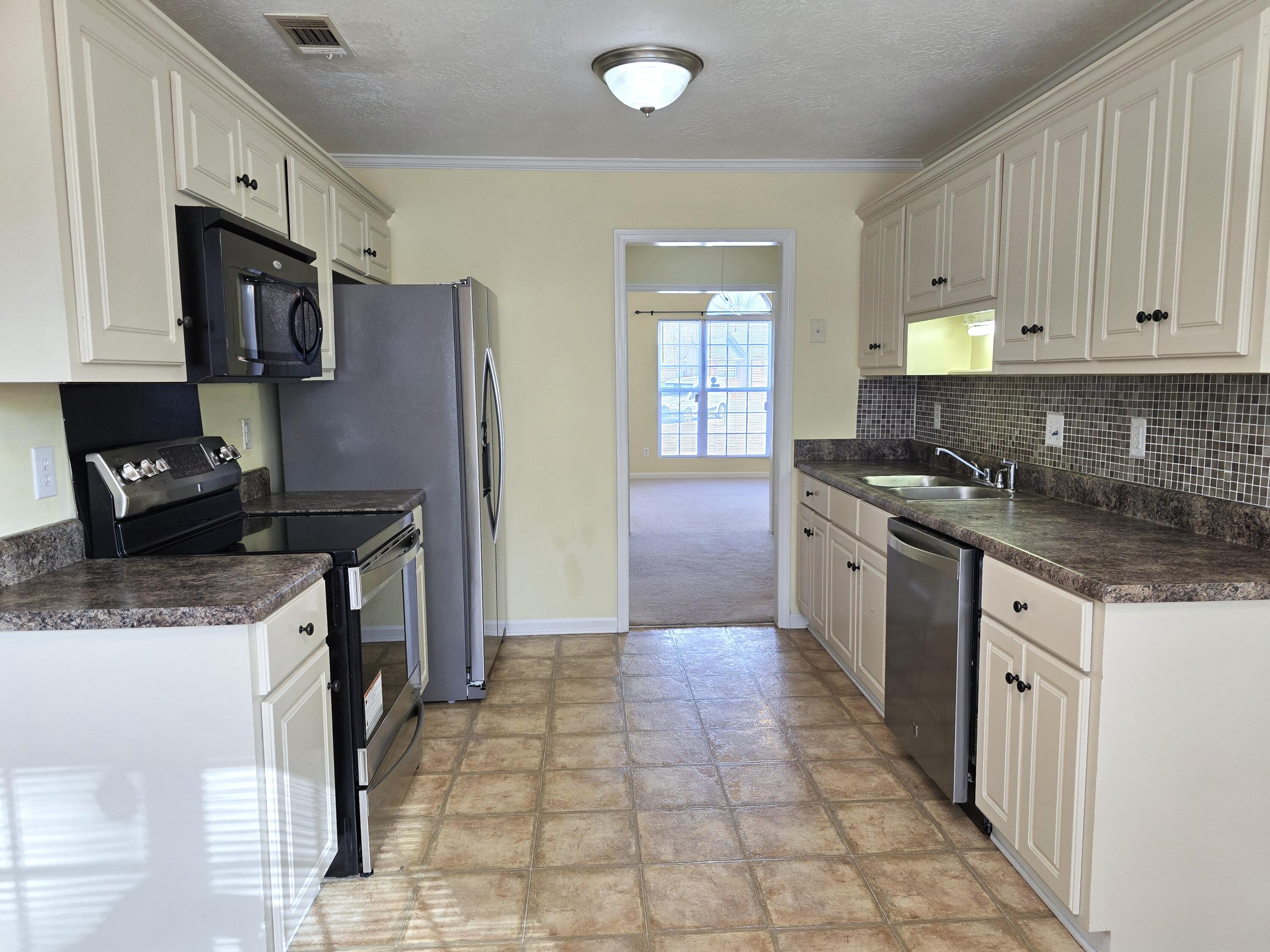 1764 Tamarind Way Augusta, GA 30906 - Photo 7 of 21 Kitchen full view