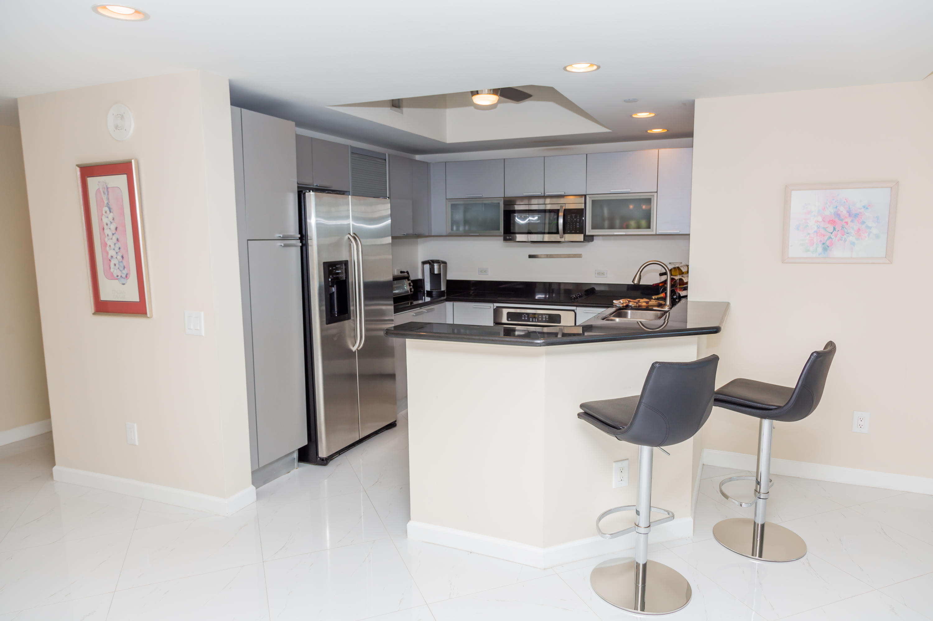 2650 Lake Shore Drive, Unit 1601 Riviera Beach, FL 33404 - Photo 13 of 55 091A8687