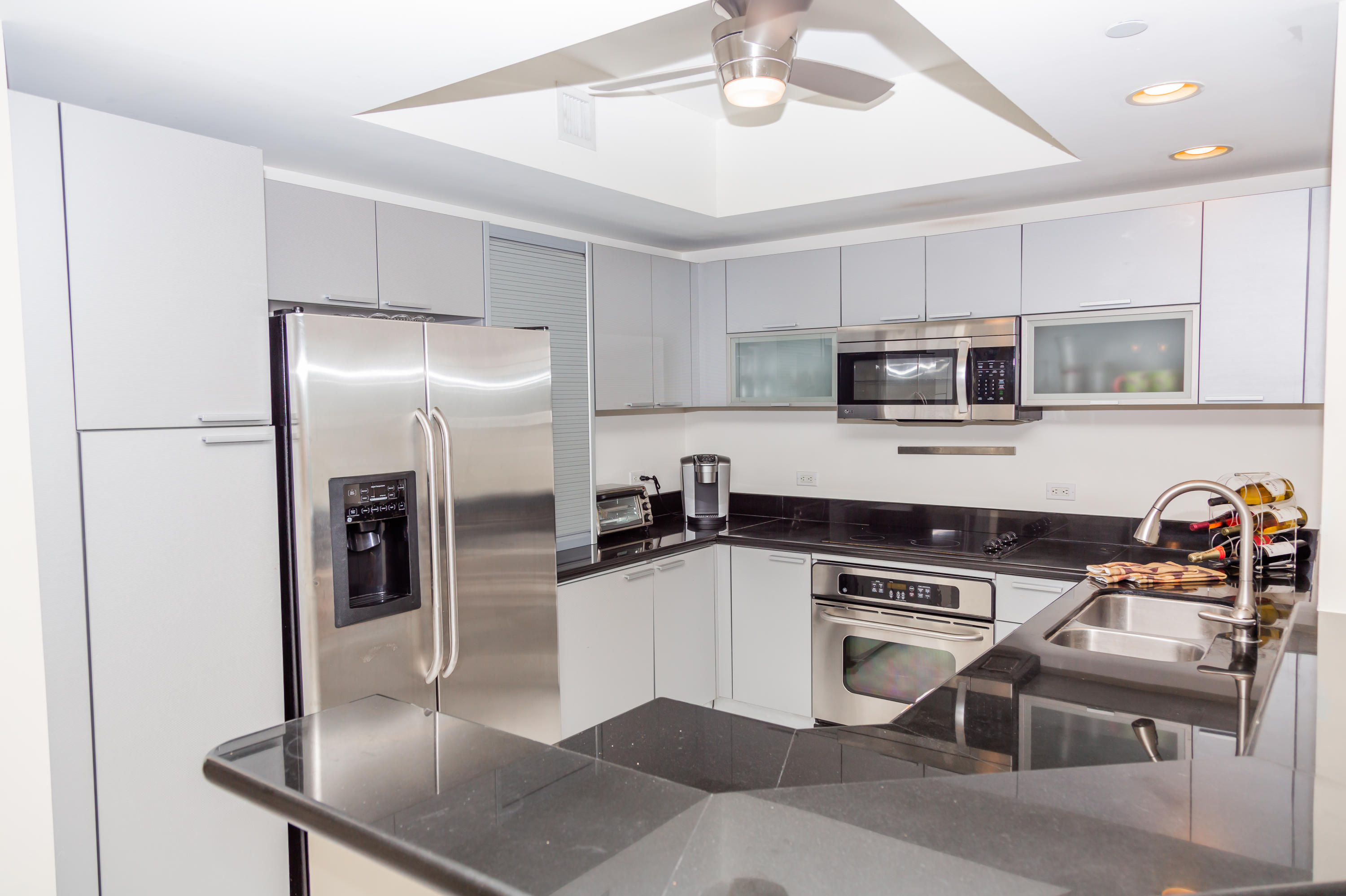 2650 Lake Shore Drive, Unit 1601 Riviera Beach, FL 33404 - Photo 15 of 55 091A8692