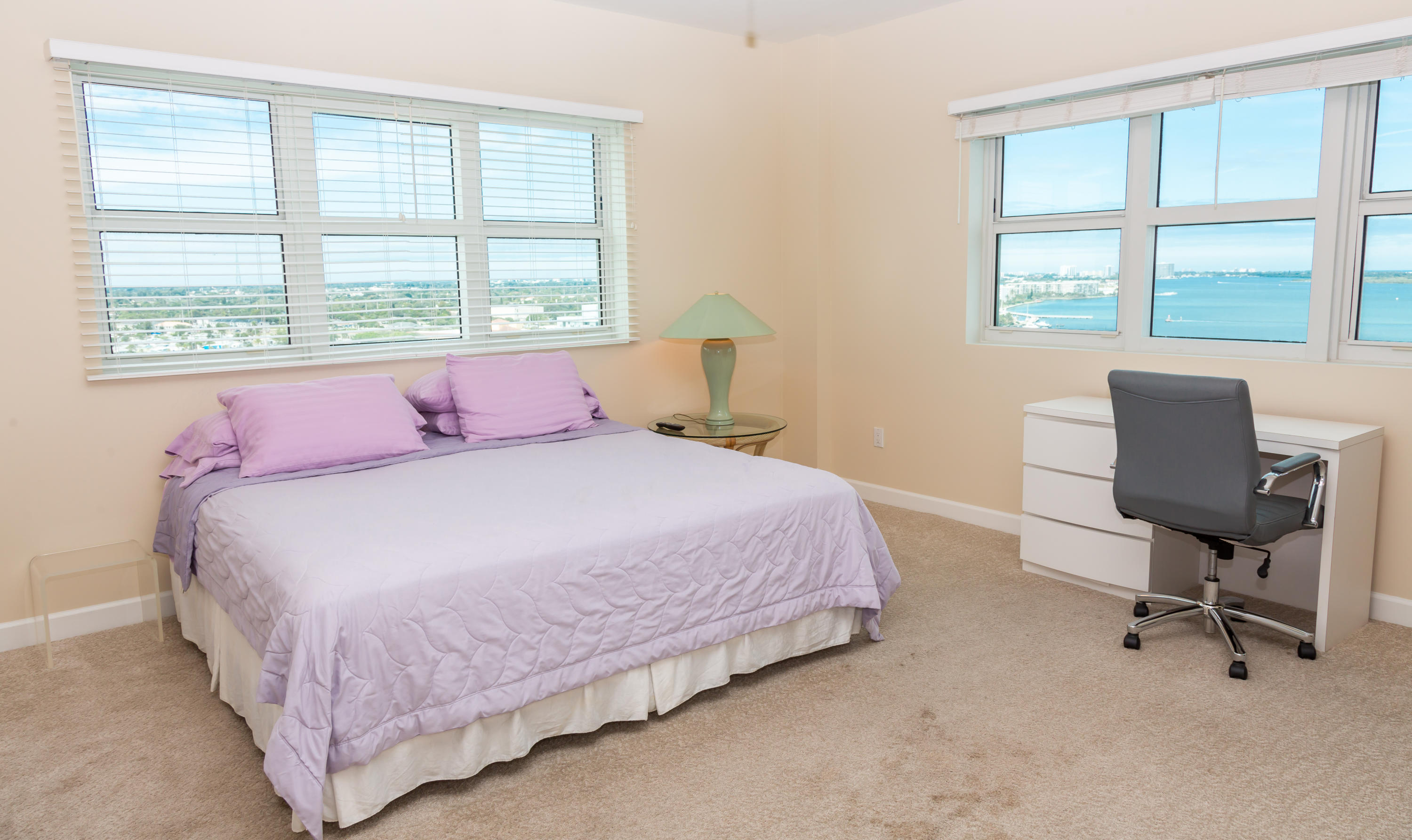 2650 Lake Shore Drive, Unit 1601 Riviera Beach, FL 33404 - Photo 17 of 55 091A8740