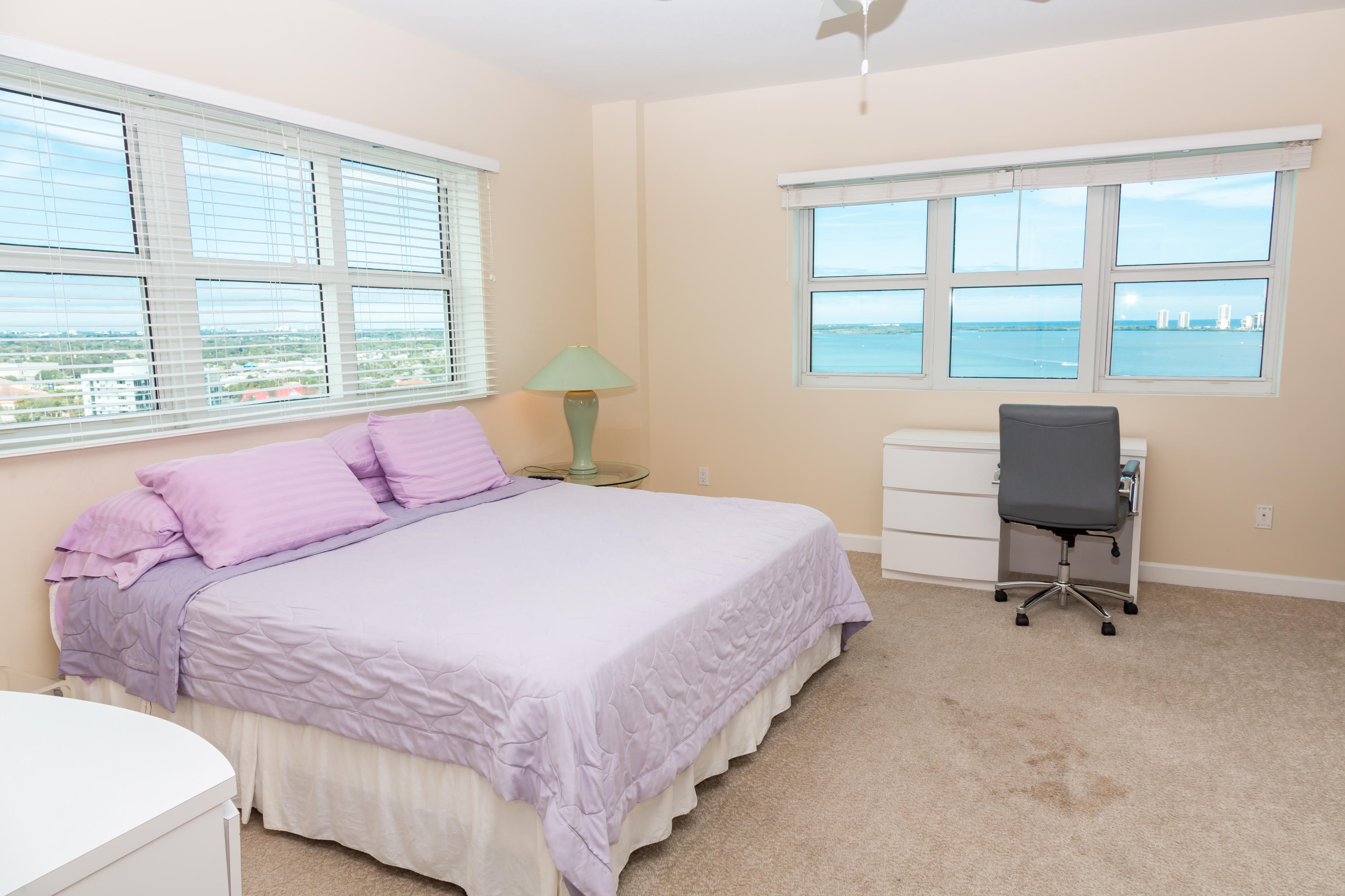 2650 Lake Shore Drive, Unit 1601 Riviera Beach, FL 33404 - Photo 18 of 55 091A8739