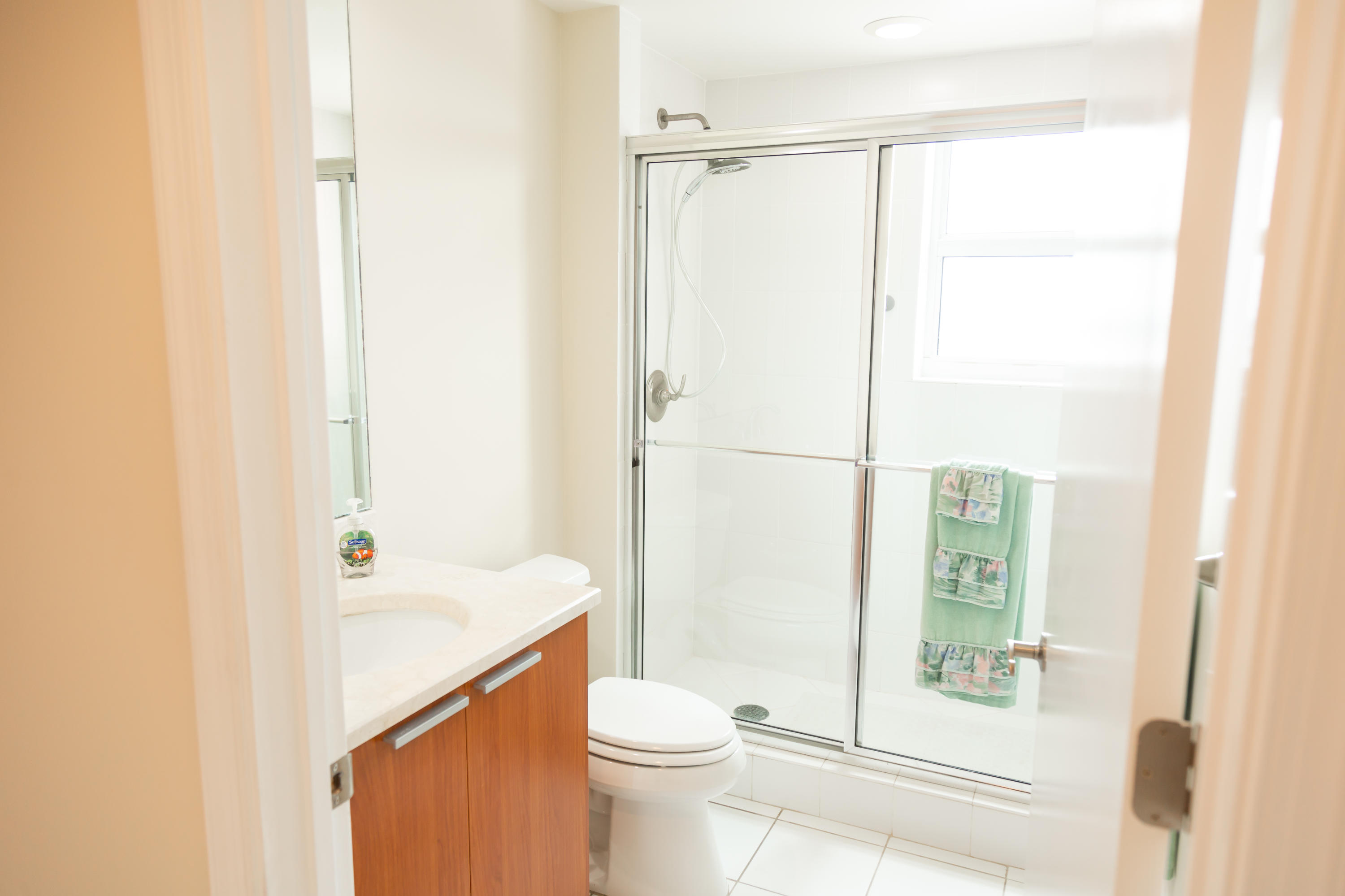 2650 Lake Shore Drive, Unit 1601 Riviera Beach, FL 33404 - Photo 26 of 55 091A8702