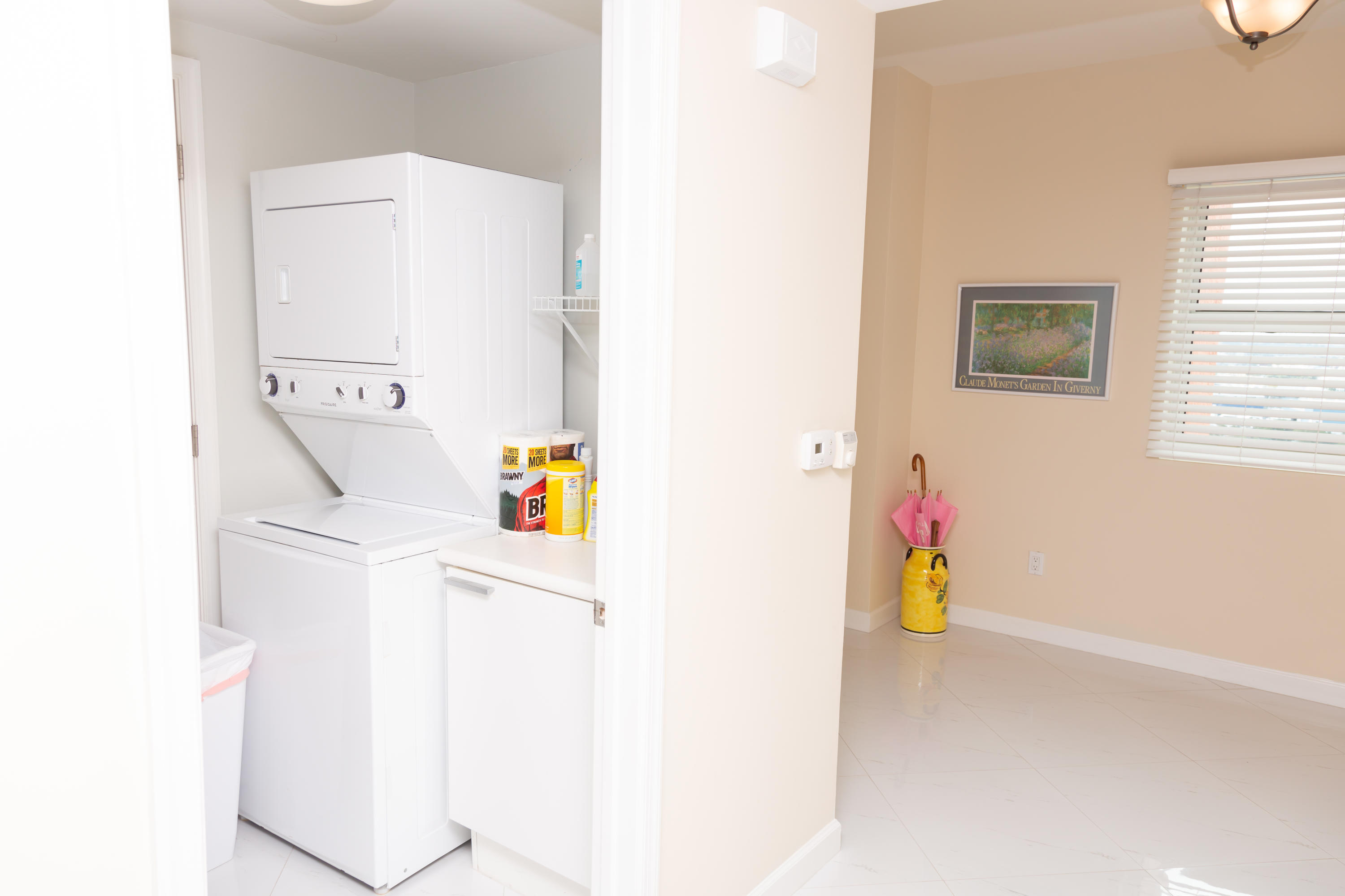 2650 Lake Shore Drive, Unit 1601 Riviera Beach, FL 33404 - Photo 27 of 55 091A8694