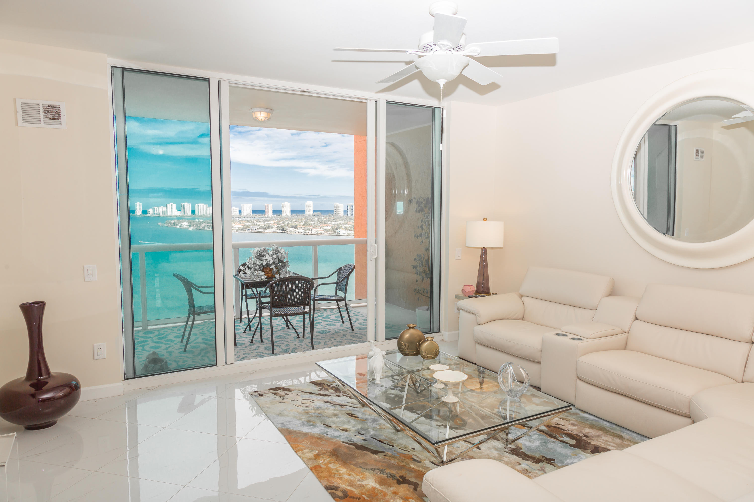 2650 Lake Shore Drive, Unit 1601 Riviera Beach, FL 33404 - Photo 4 of 55 091A8748