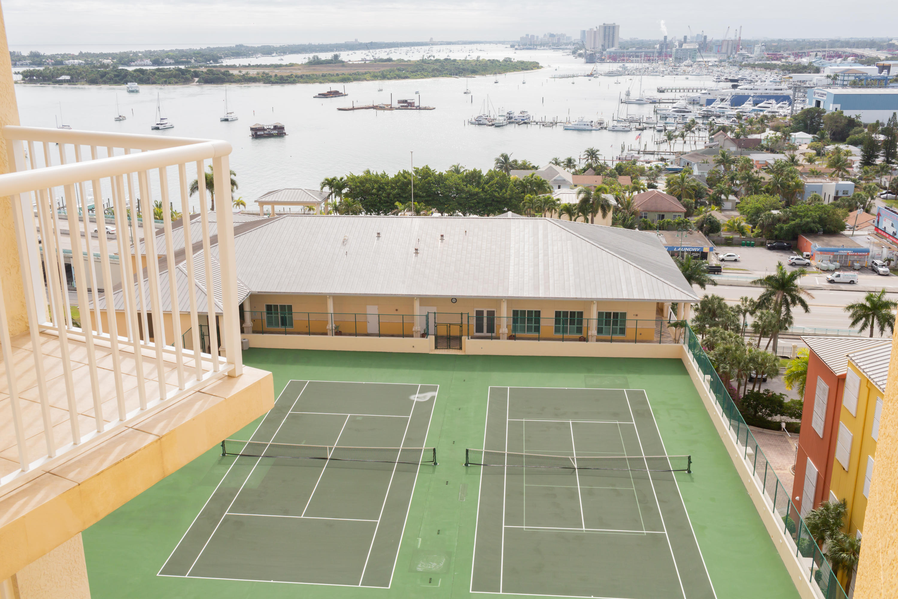 2650 Lake Shore Drive, Unit 1601 Riviera Beach, FL 33404 - Photo 50 of 55 091A8766