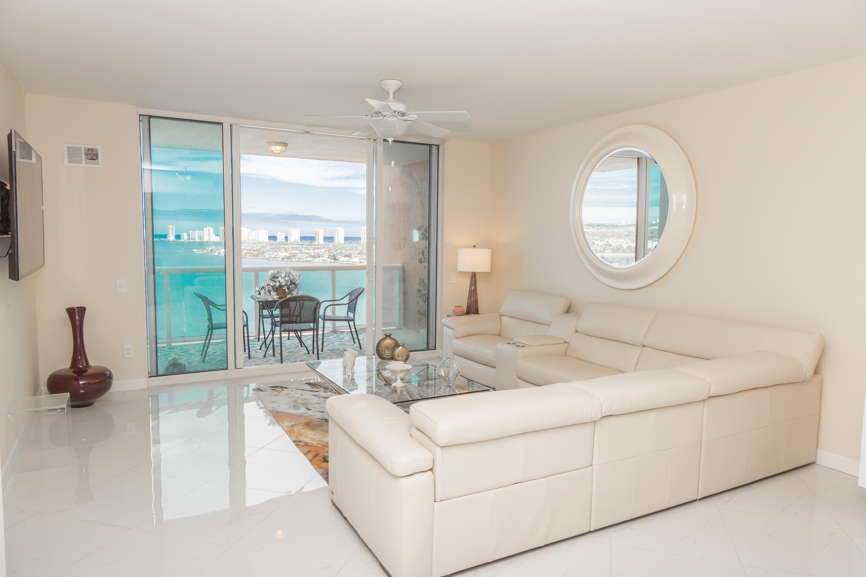 2650 Lake Shore Drive, Unit 1601 Riviera Beach, FL 33404 - Photo 5 of 55 091A8749
