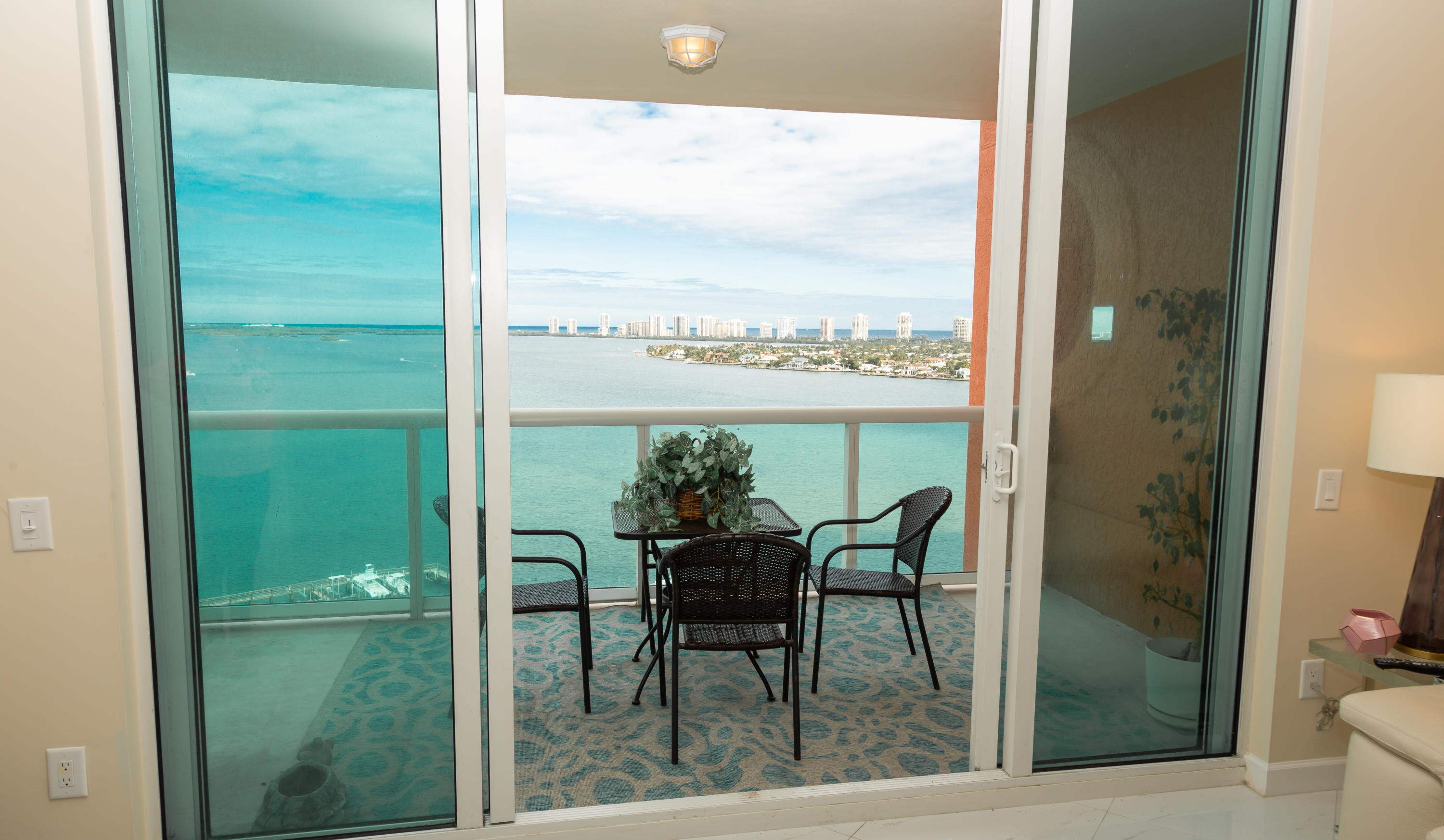 2650 Lake Shore Drive, Unit 1601 Riviera Beach, FL 33404 - Photo 7 of 55 091A8723