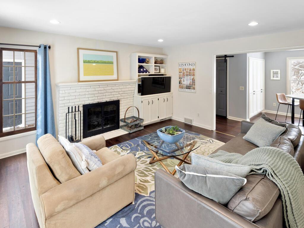 14811 Minnehaha Place Wayzata, MN 55391 - Photo 20 of 54