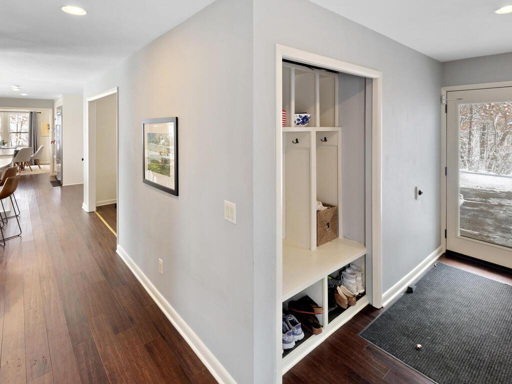 14811 Minnehaha Place Wayzata, MN 55391 - Photo 26 of 54