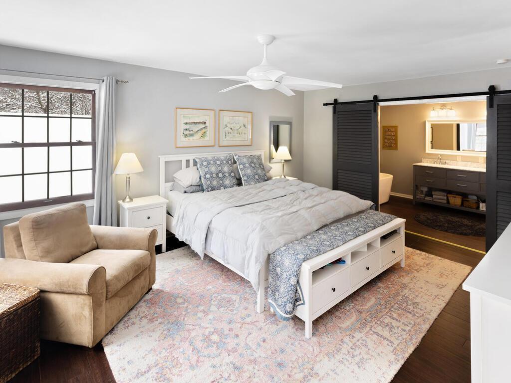 14811 Minnehaha Place Wayzata, MN 55391 - Photo 32 of 54