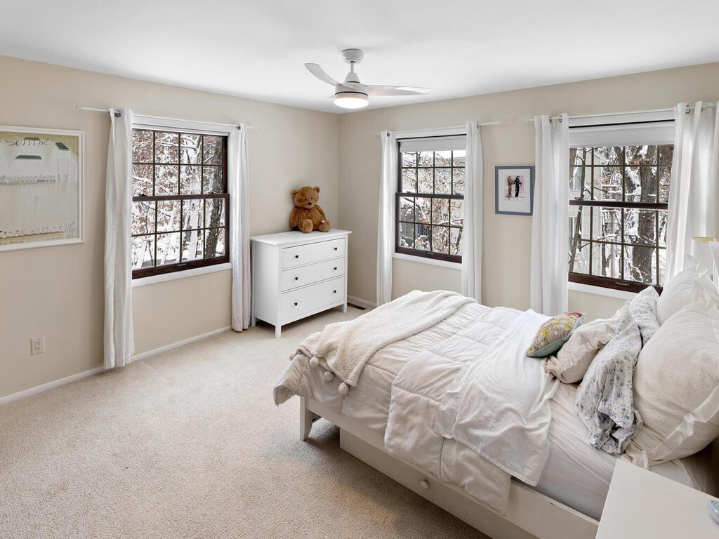 14811 Minnehaha Place Wayzata, MN 55391 - Photo 38 of 54