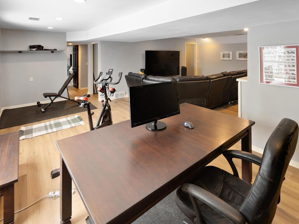 14811 Minnehaha Place Wayzata, MN 55391 - Photo 42 of 54