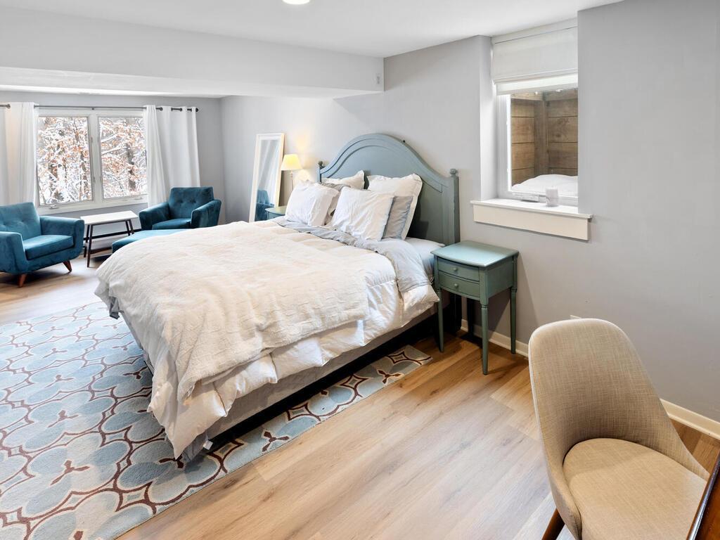 14811 Minnehaha Place Wayzata, MN 55391 - Photo 46 of 54