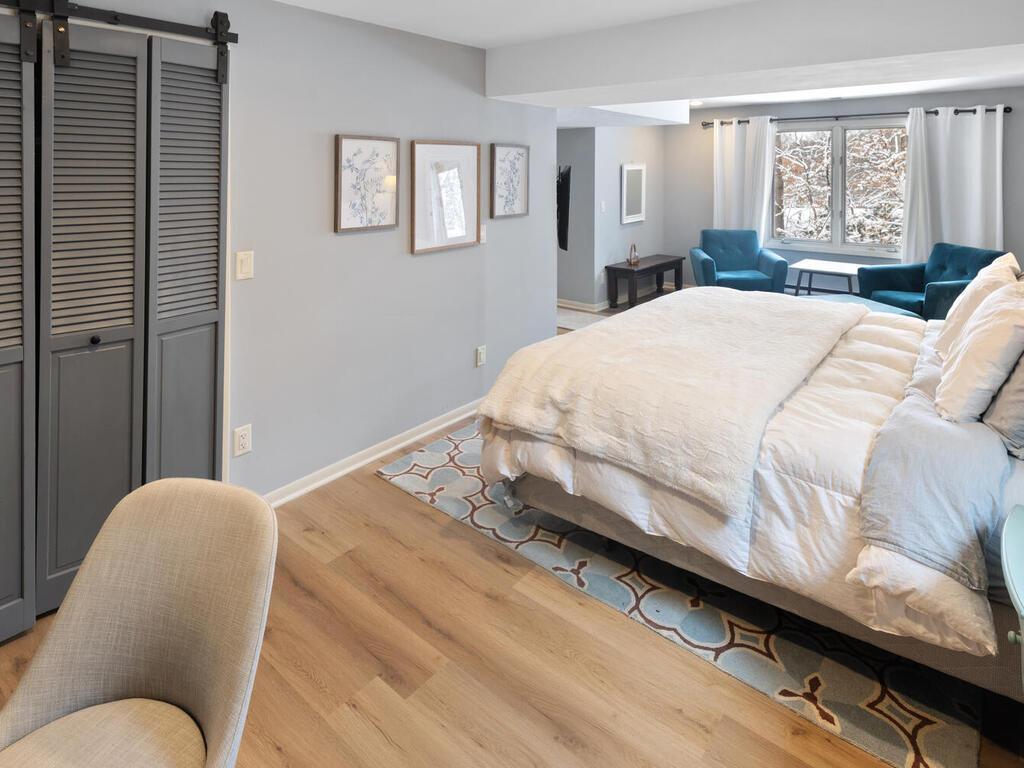 14811 Minnehaha Place Wayzata, MN 55391 - Photo 47 of 54