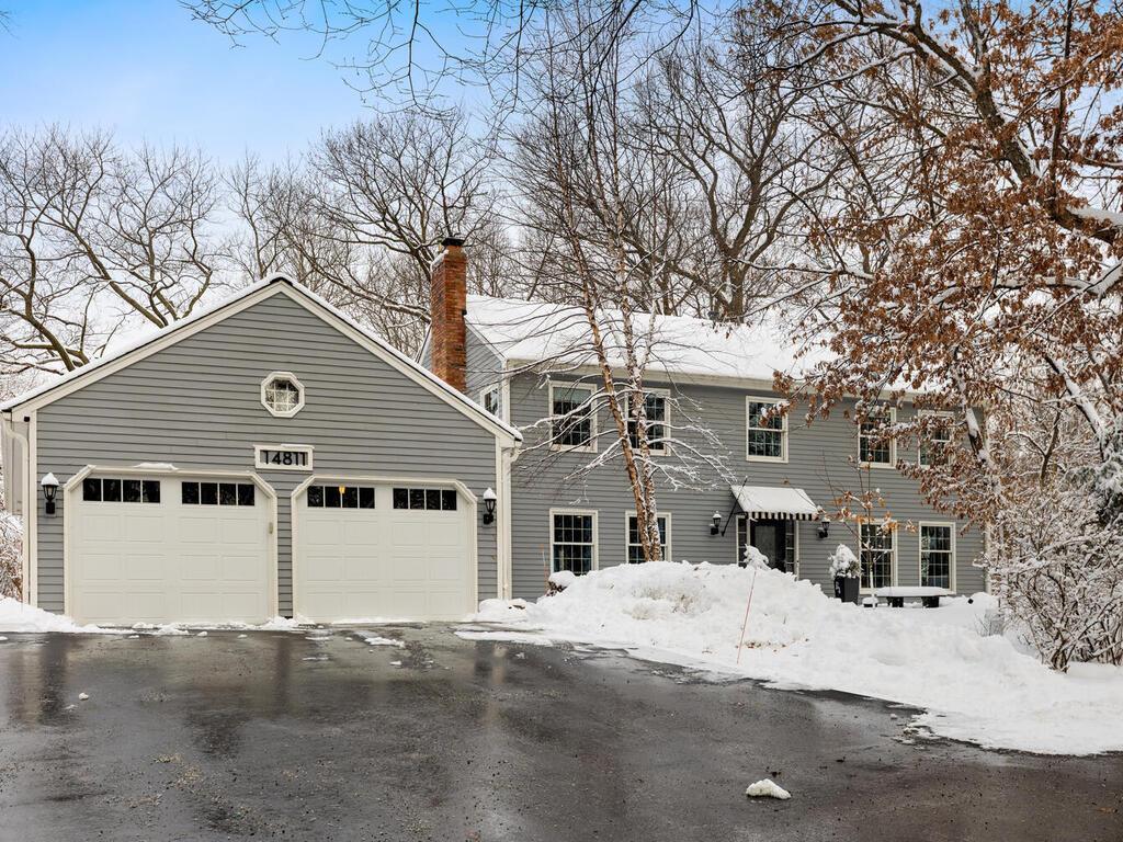 14811 Minnehaha Place Wayzata, MN 55391 - Photo 6 of 54