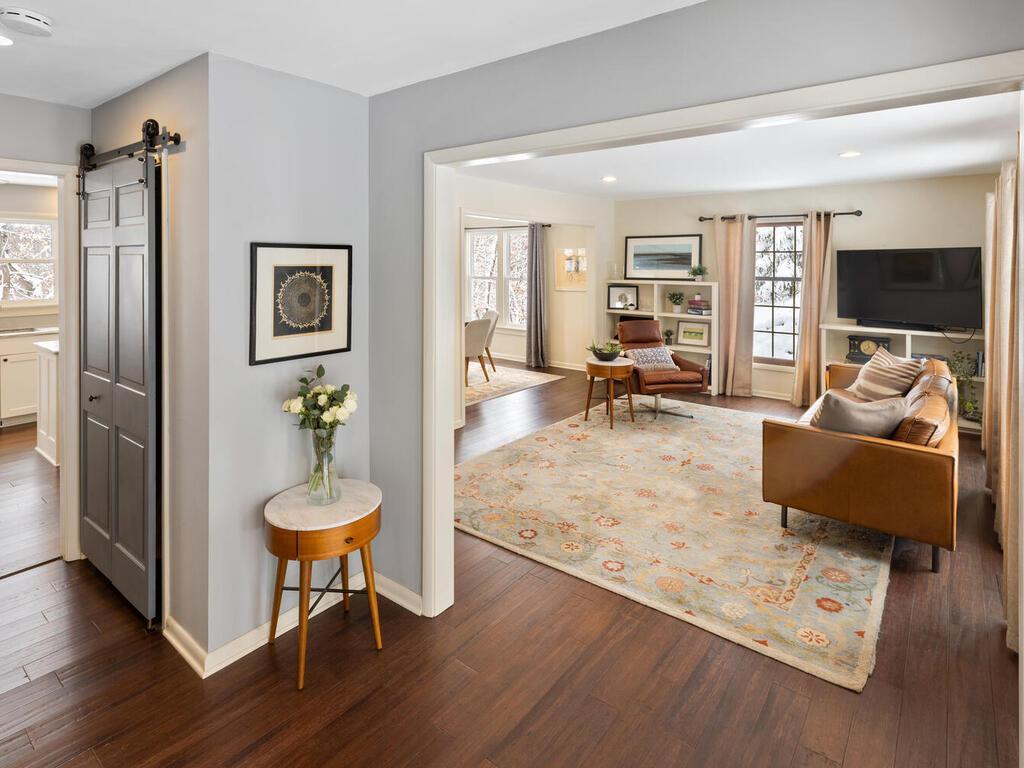 14811 Minnehaha Place Wayzata, MN 55391 - Photo 10 of 54