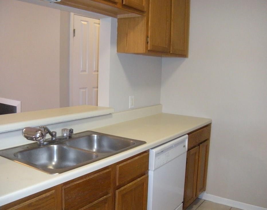 2300 Leon Street, Unit 201 Austin, TX 78705 - Photo 13 of 28