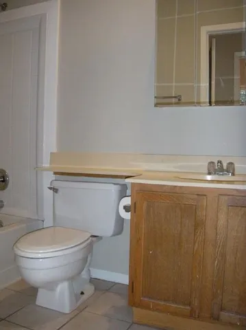 $1,350 | 2300 Leon Street, Unit 201, Austin, TX 78705