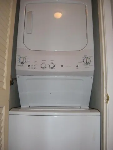 $1,350 | 2300 Leon Street, Unit 201, Austin, TX 78705