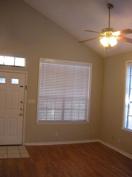 2300 Leon Street, Unit 201 Austin, TX 78705 - Photo 26 of 28