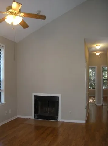 $1,350 | 2300 Leon Street, Unit 201, Austin, TX 78705