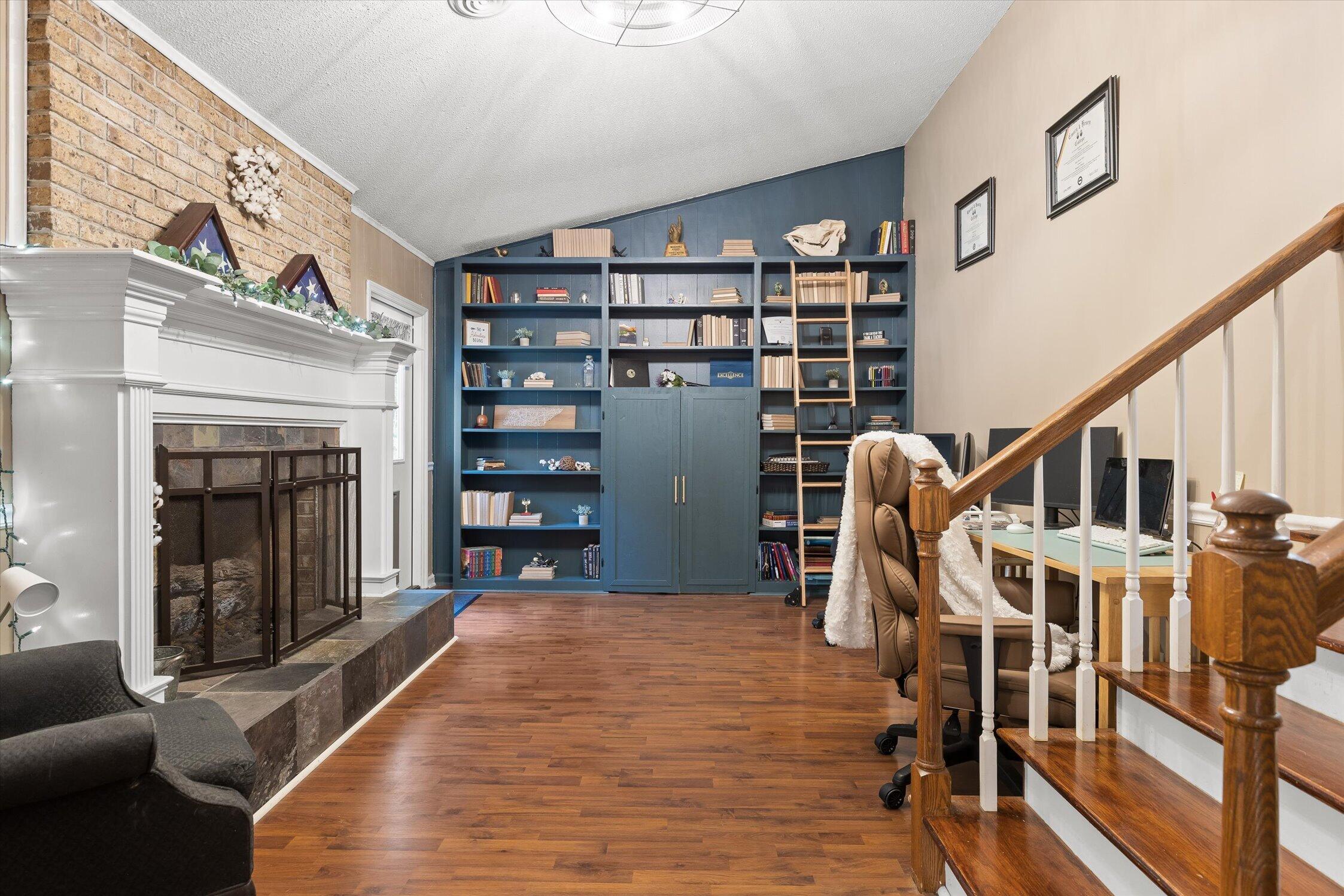 5622 Cold Springs Road Hixson, TN 37343 - Photo 21 of 47 Home Office/Study