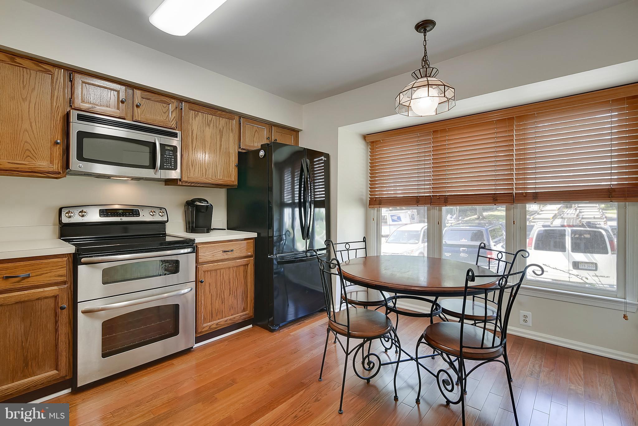 7482 Laurel Oak Court Springfield, VA 22153 - Photo 3 of 27 Kitchen